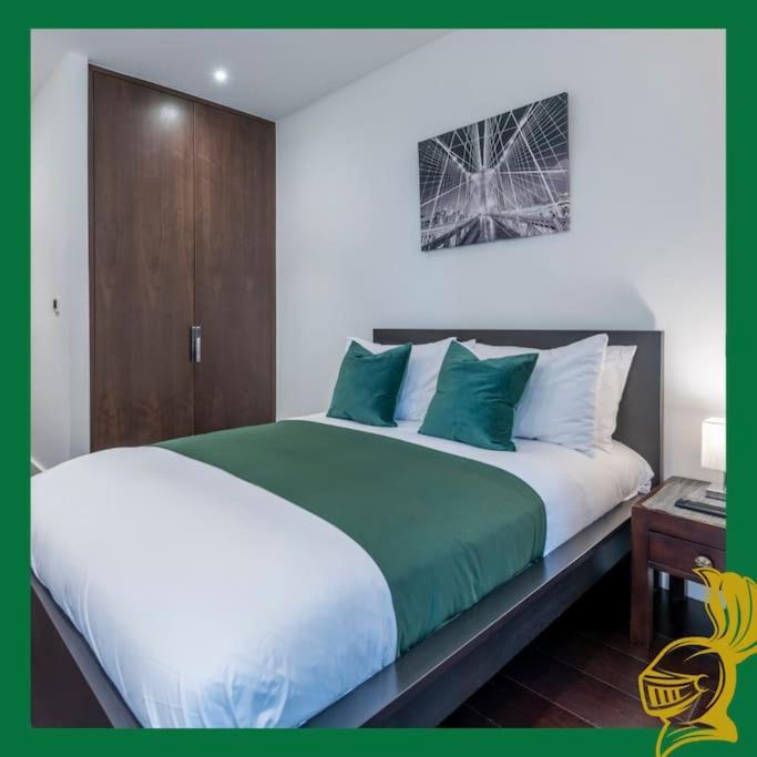 Apartamento The Embassy Two Bedrooms Devereux Residences Londres