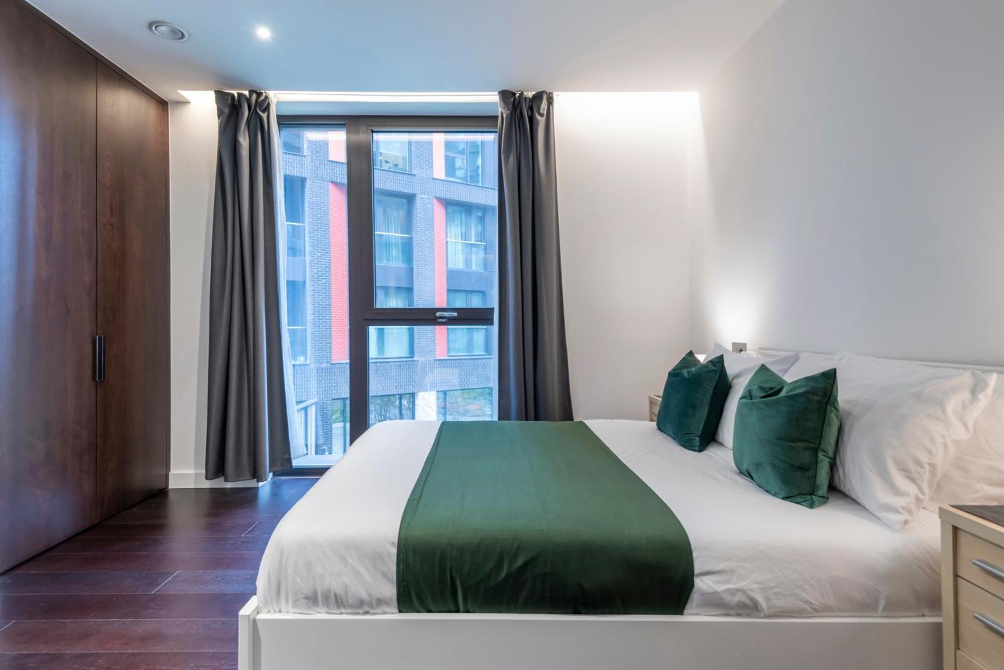 The Embassy Two Bedrooms Devereux Residences Apartamento *